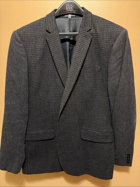 Express Charcoal Houndstooth “Photographer” Sport Coat